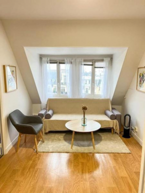 sky view apartment in 16th
